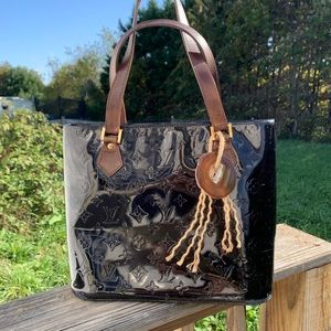 Authentic Louis Vuitton Houston Vernis black